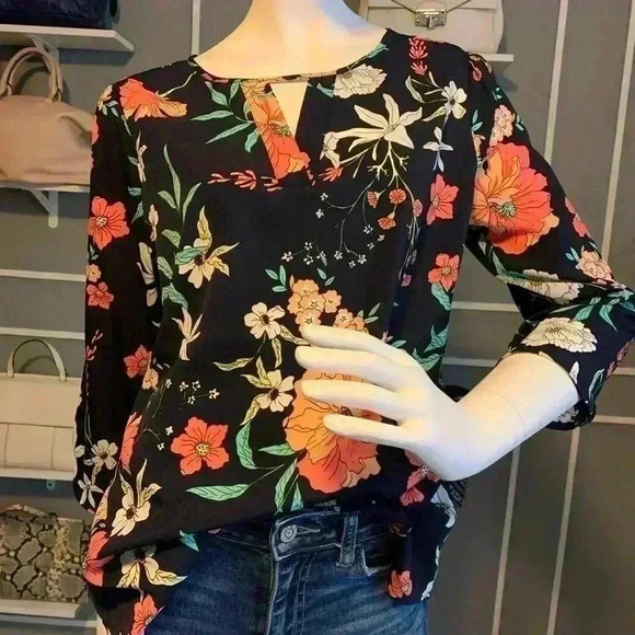 Van Heusen Women's Silk Floral Super Soft Top Blouse Mock Neck Size Medium - Picture 2 of 8